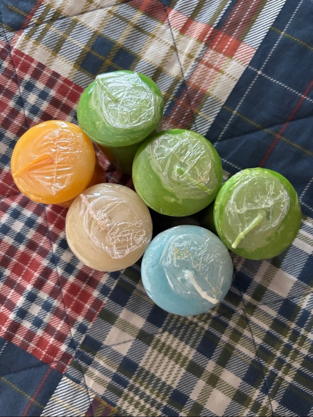 Yankee Candle Votive Assortment - Green, Yellow, Cream, Blue - Picture 4 of 4